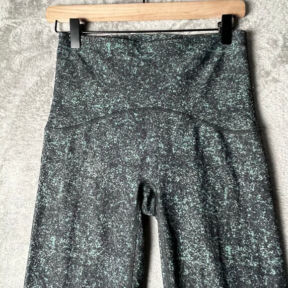 SPANX High Rise Tummy Control Booty Boost Printed Legging In Black Green Size MD - Picture 2 of 5